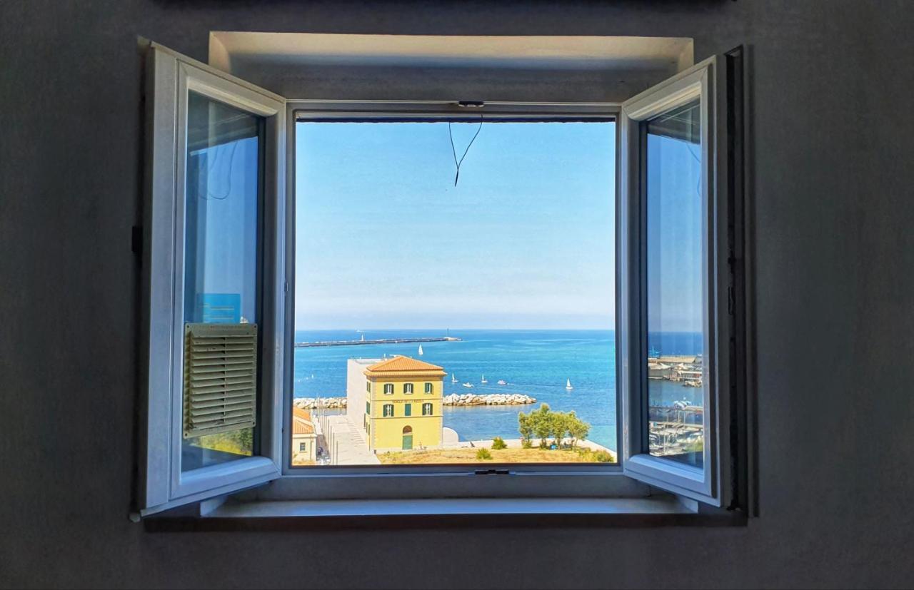Almare - Sea Front Livorno Exterior foto