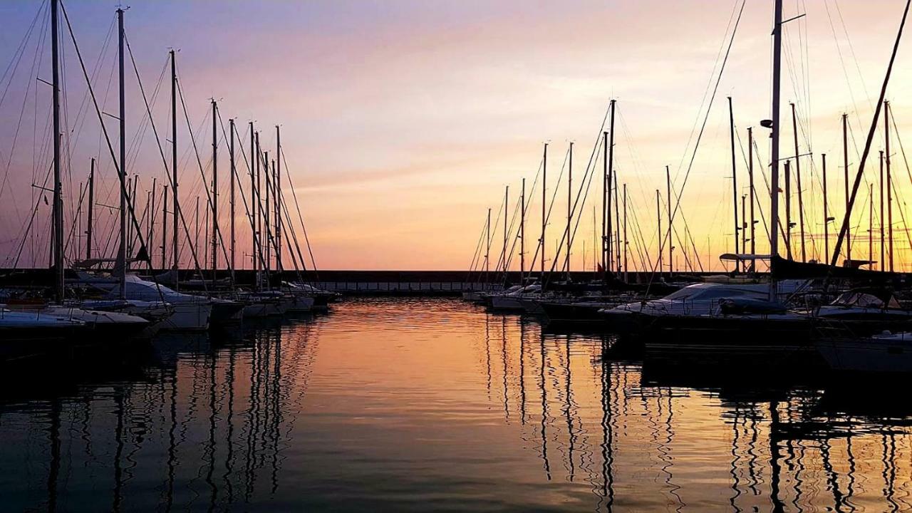 Almare - Sea Front Livorno Exterior foto